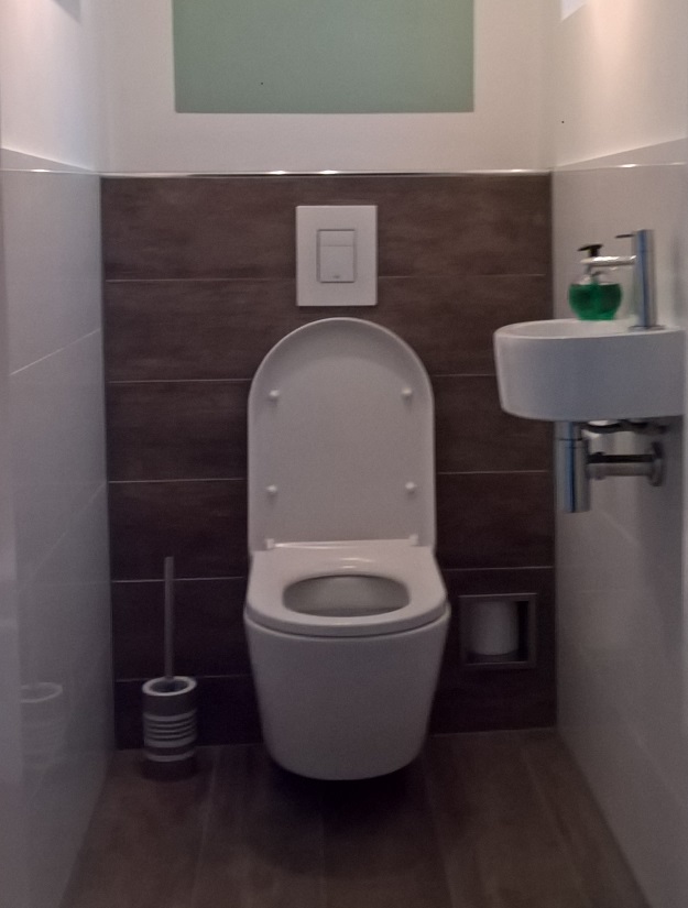 Sjaak doet het zelf toilet